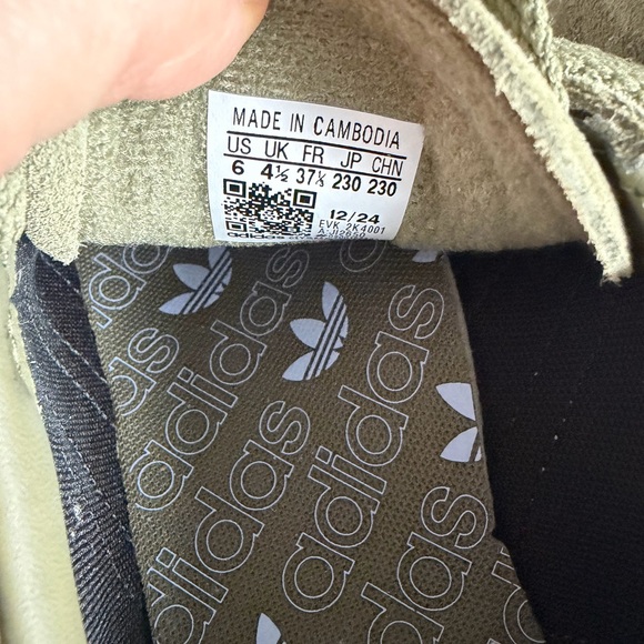 NEW Adidas Olive Green Sneakers with Violet Accents - Picture 7 of 12